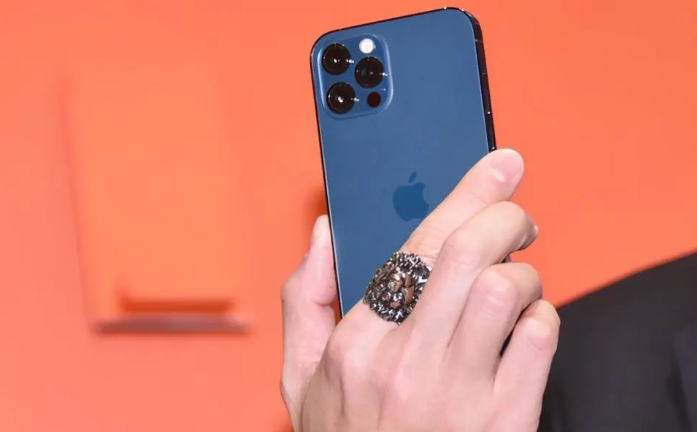彭水苹果手机维修分享iPhone12系列重启方法教程 